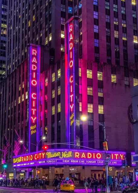 SENSytywneRozmowyRadioPlus705202080